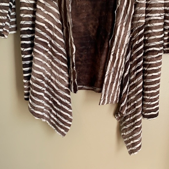 Frank Lyman Animal Print cardigan textured burnout stripes asymmetrical holiday - Picture 4 of 7